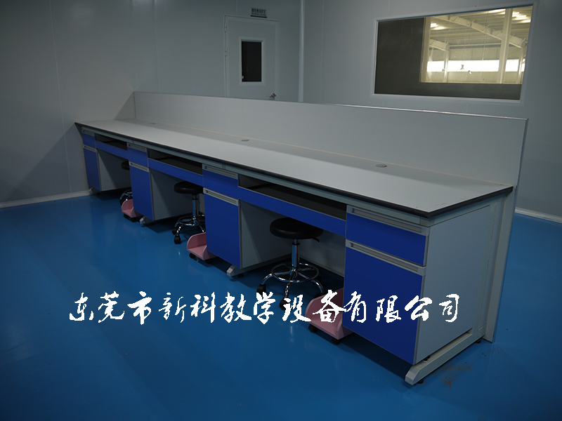 <a href='http://www.j-and-t.com.cn/products/64-1.html' target='1' style='font-size:18px; font-weight:bold; color:#000000;'>實(shí)驗(yàn)室邊臺(tái)</a>案例